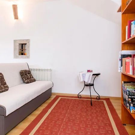 Teodora - Lov100 By Interhome Apartman Lovran