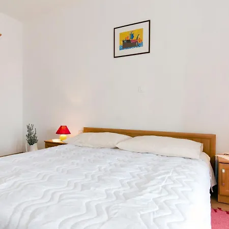 Appartement Teodora-1 By Interhome