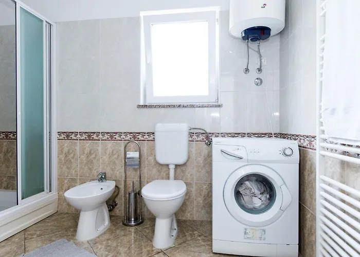 Appartamento Teodora-1 By Interhome Laurana