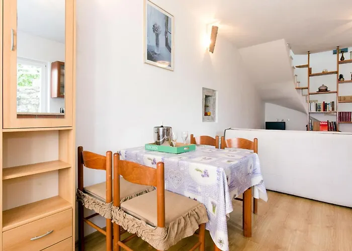 Teodora-1 By Interhome Appartamento Laurana
